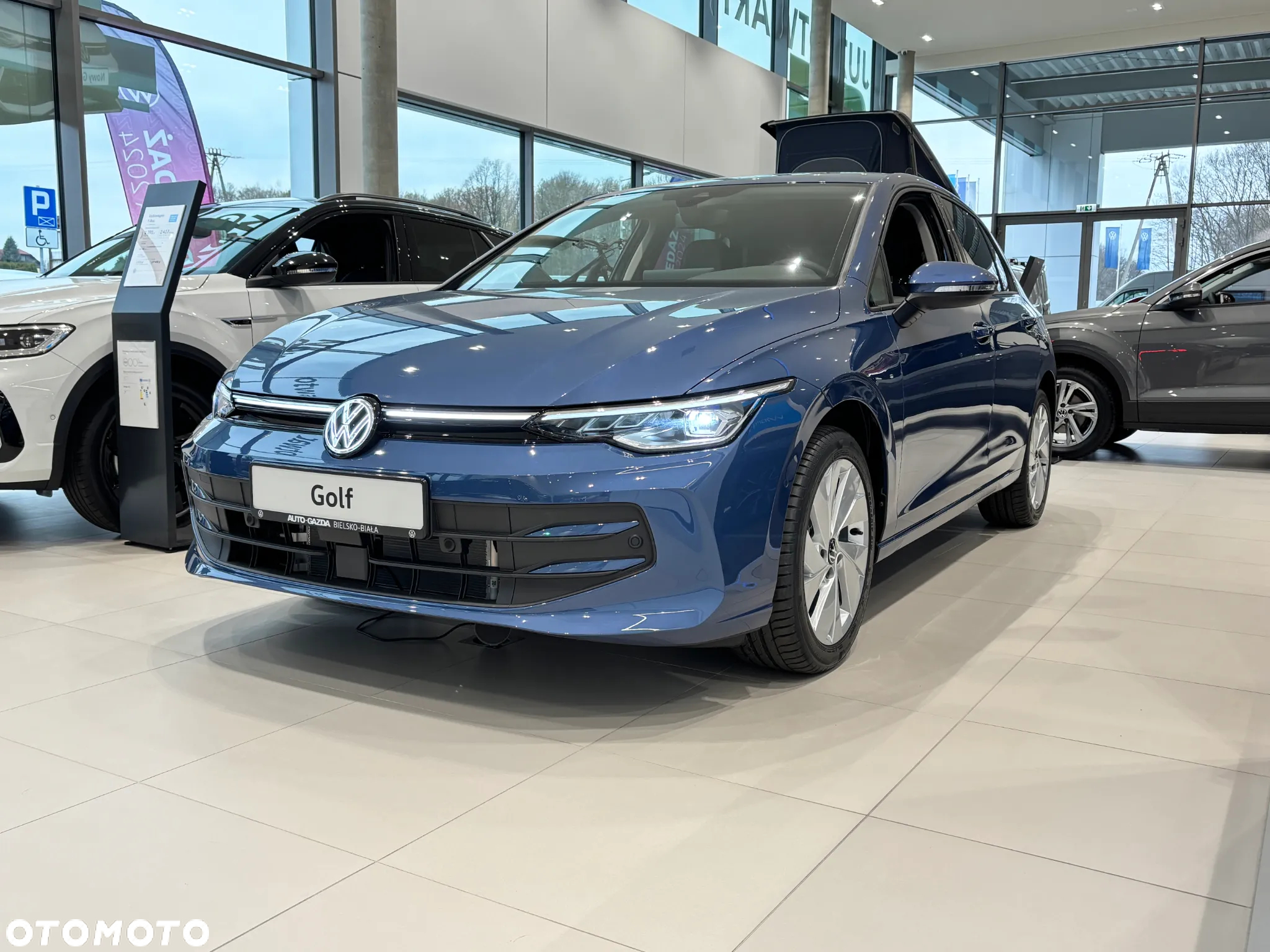 Volkswagen Golf VIII 1.5 eTSI mHEV Life Plus DSG - 4