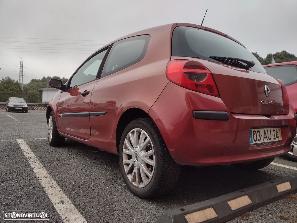 Renault Clio 1.5 dCi Confort - 1