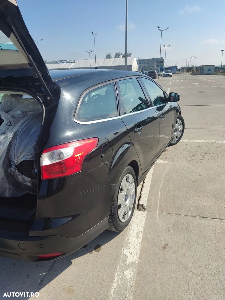 Ford Focus 1.6 TDCI DPF Titanium - 3