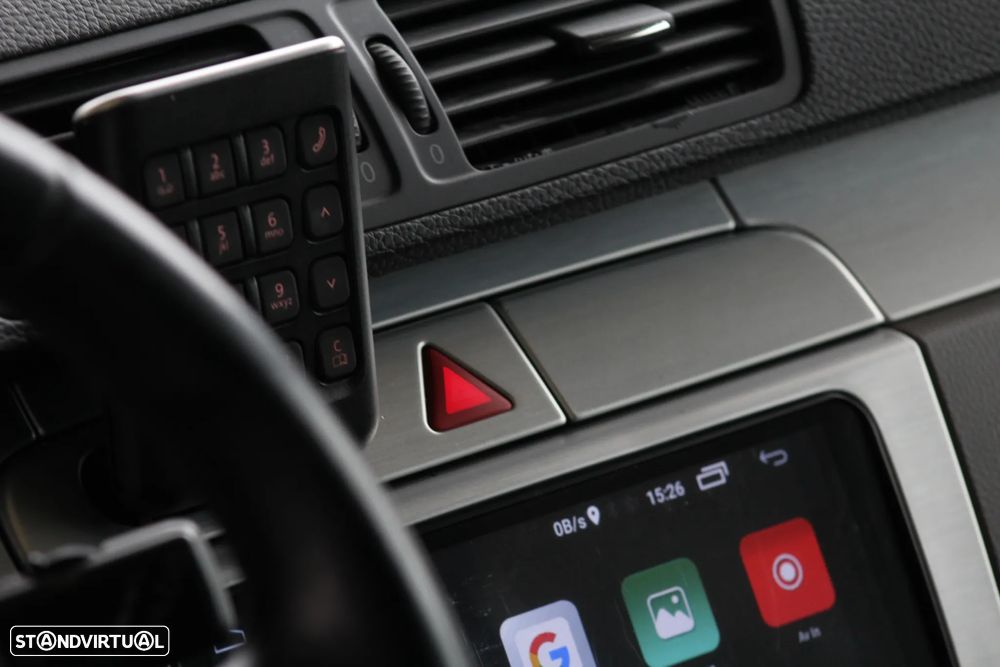 VW Passat Variant 2.0 TDi Sportline - 32