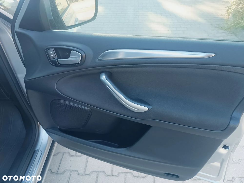 Ford S-Max 2.0 EcoBoost Titanium - 17