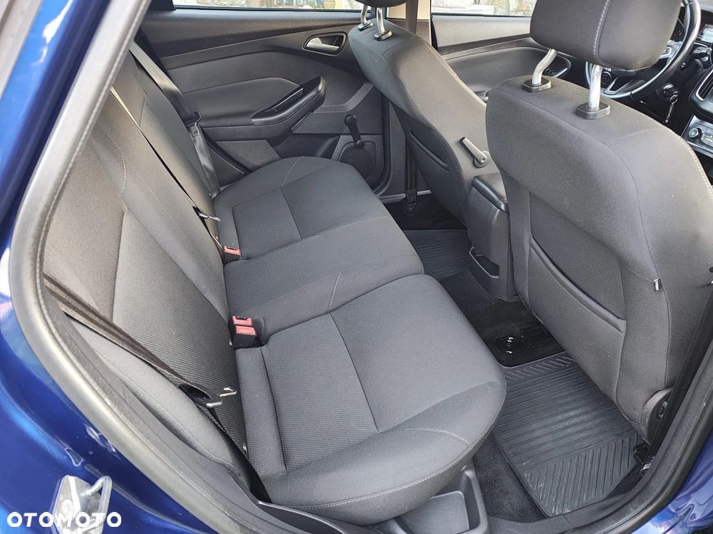 Ford Focus 1.5 TDCi DPF Start-Stopp-System Business - 12