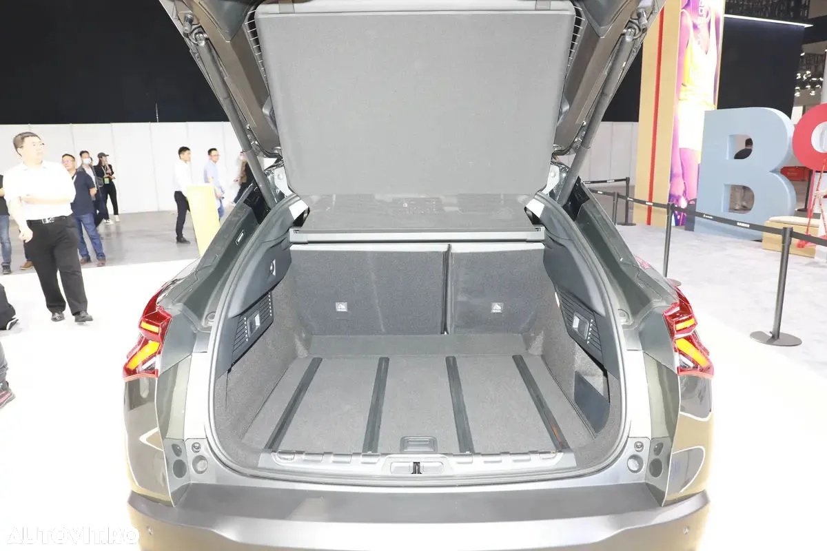 Citroën C5 X 1.6 PureTech 180 S&S EAT8 Shine Pack - 16