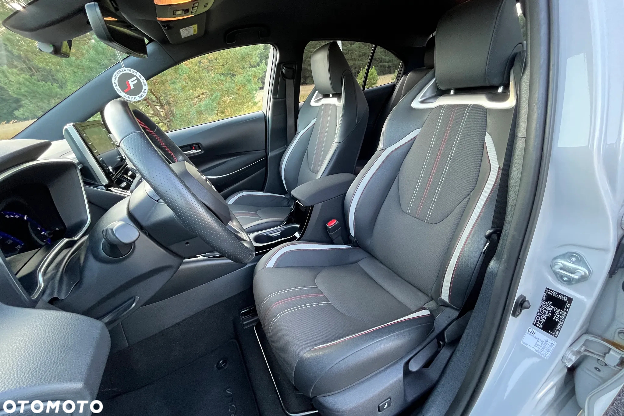 Toyota Corolla 1.6 GR Sport - 27