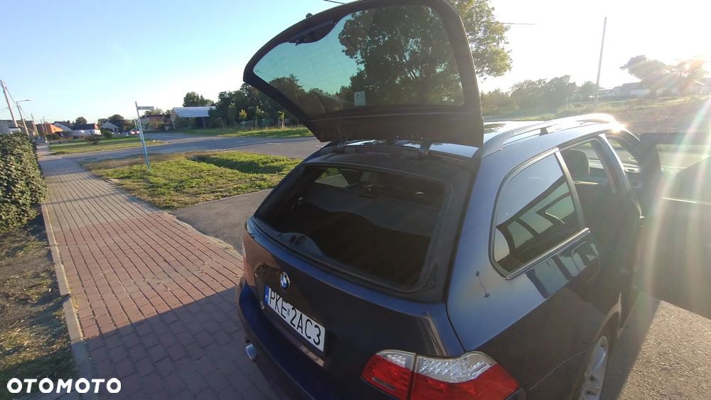 BMW Seria 5 520d Touring - 11