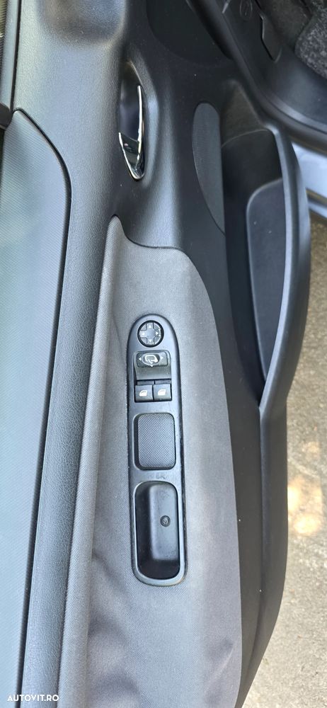 Peugeot 207 1.6 VTi Active - 16