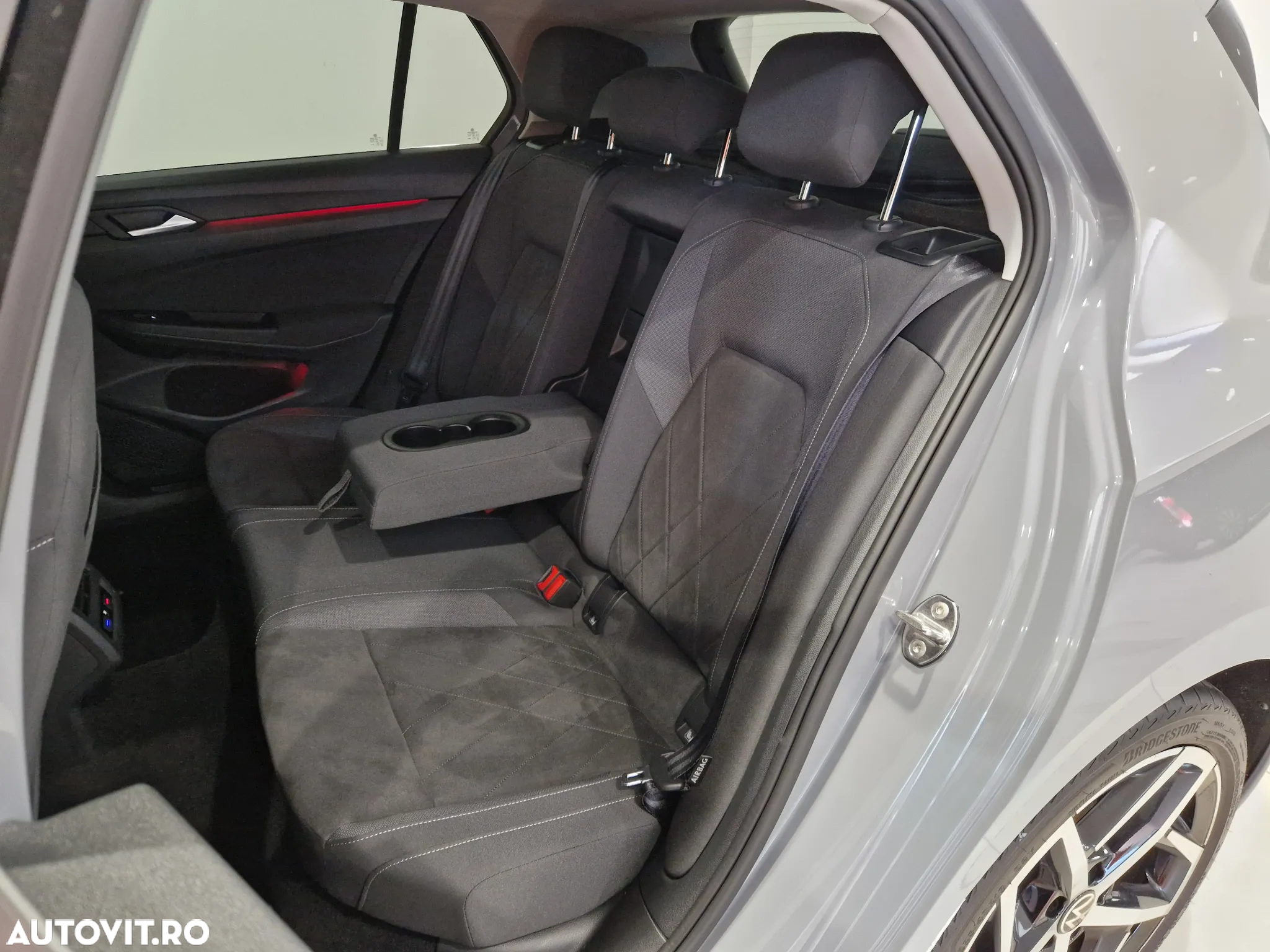Volkswagen Golf - 14
