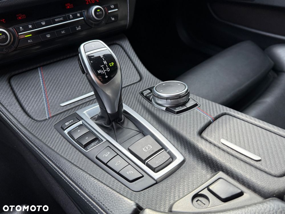 BMW Seria 5 530d xDrive Sport-Aut Luxury Line - 32