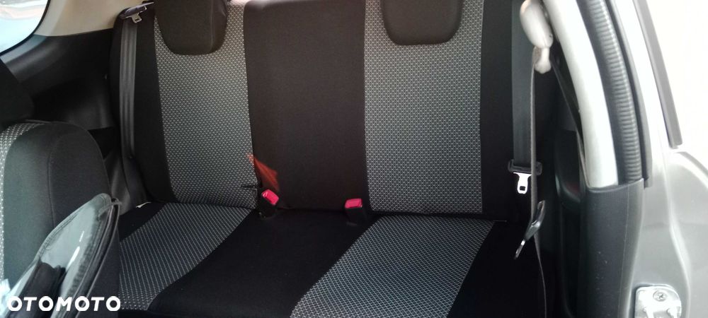 Suzuki Swift - 8
