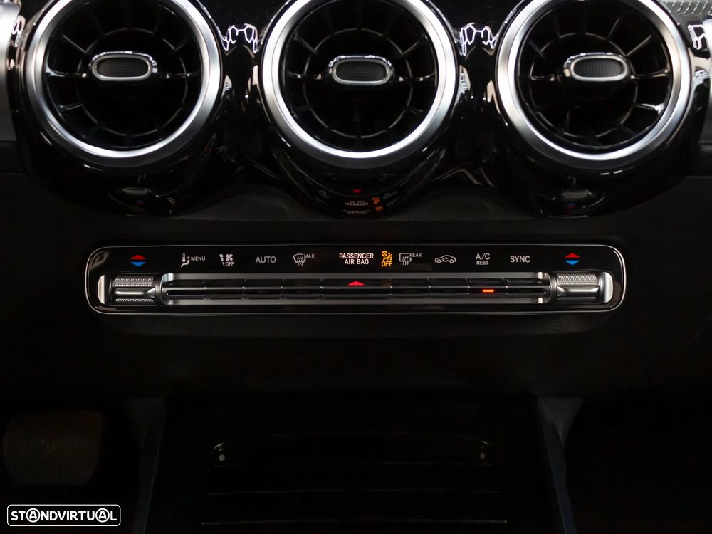 Mercedes-Benz GLB 180 d Progressive - 35