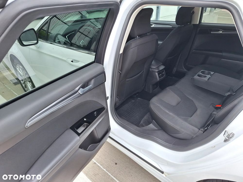 Ford Mondeo 2.0 EcoBlue Titanium - 20