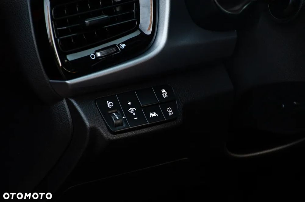 Kia Rio 1.4 Platinum Edition - 32