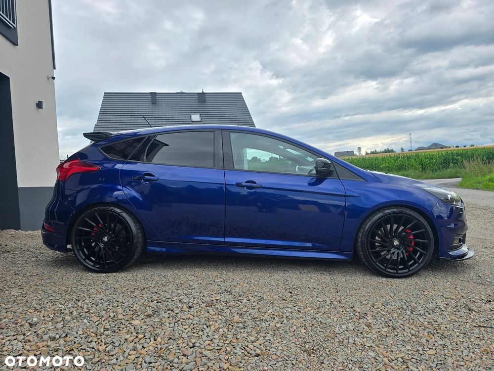 Ford Focus 2.0 EcoBoost ST mit Leder-Exclusiv-Paket - 8