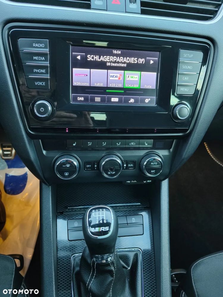 Skoda Octavia Combi 2.0 TDI RS - 15