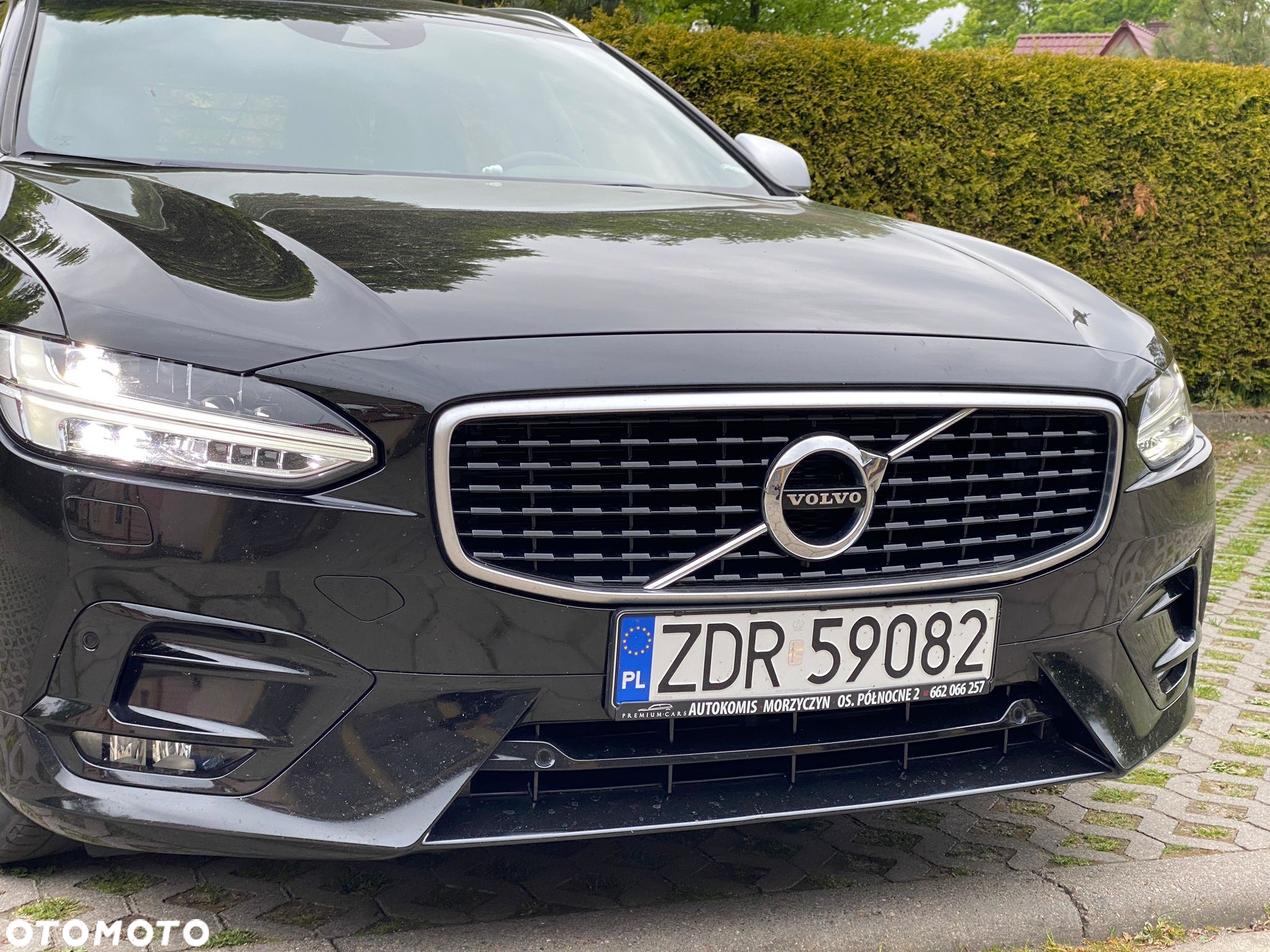 Volvo V90 D3 R-Design - 2
