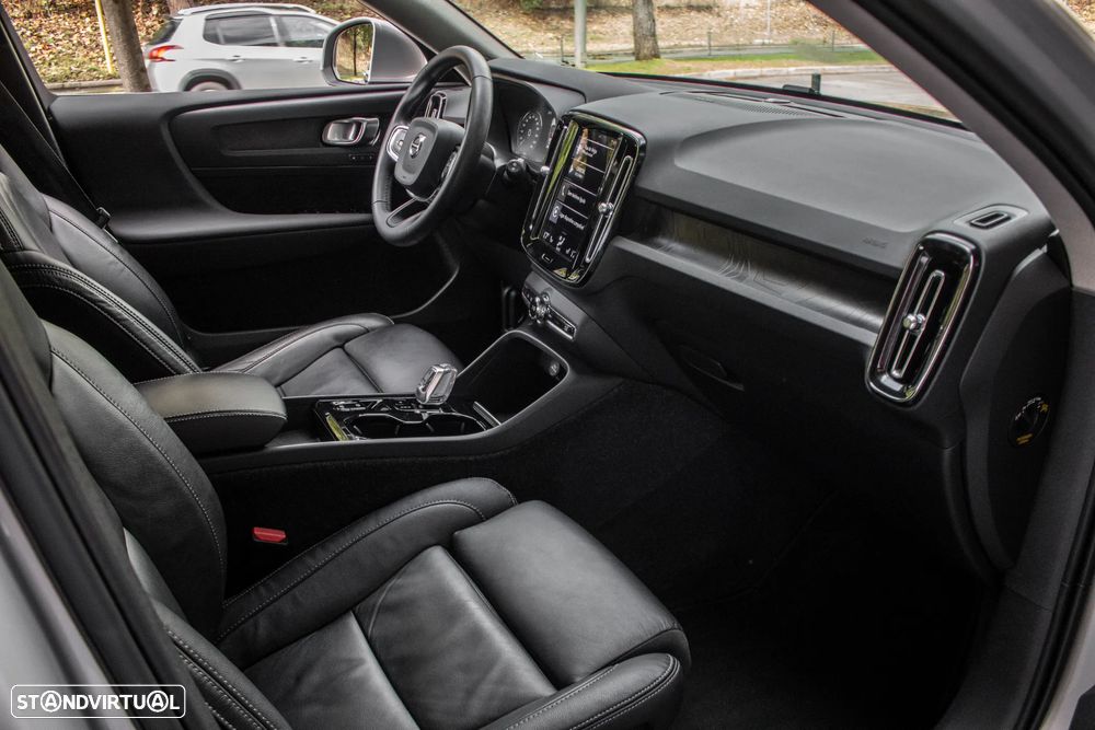 Volvo XC 40 1.5 T5 PHEV Plus Bright - 24