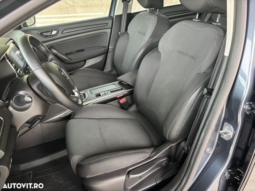 Renault Megane - 30