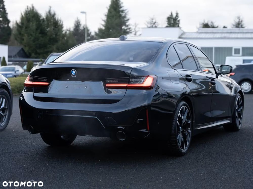 BMW Seria 3 330d xDrive mHEV M Sport - 8