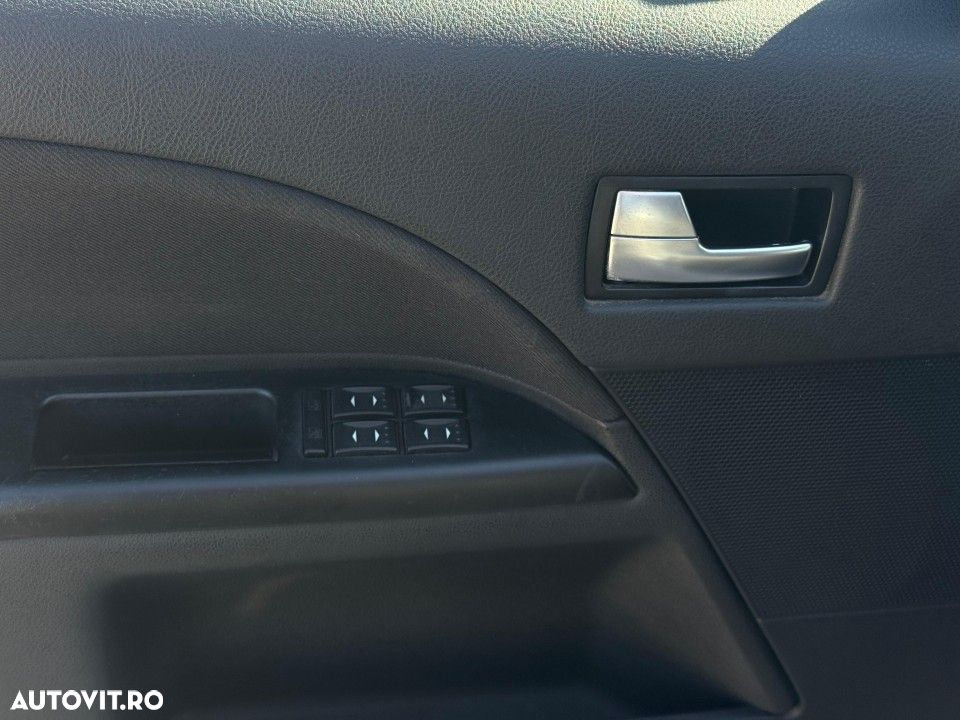 Ford Mondeo 1.8 Trend - 14