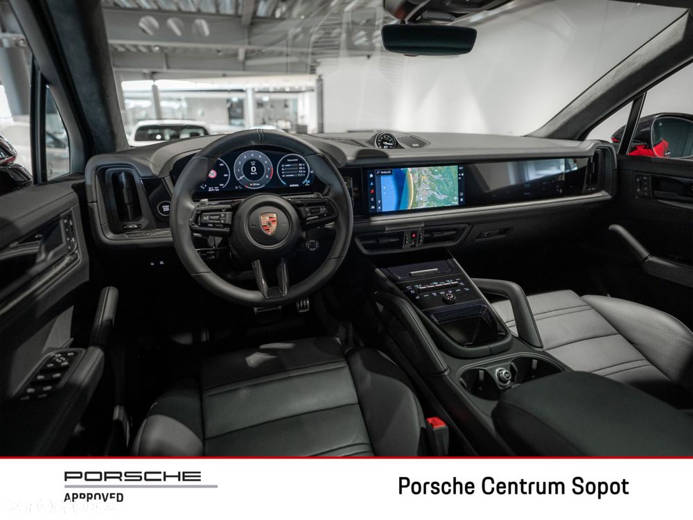 Porsche Cayenne GTS - 17