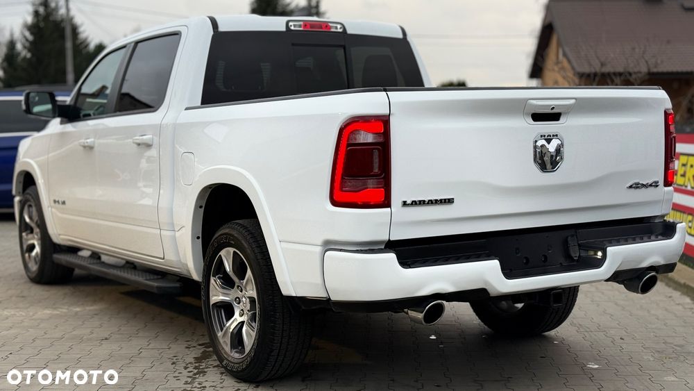 RAM 1500 Crew Cab Laramie - 9