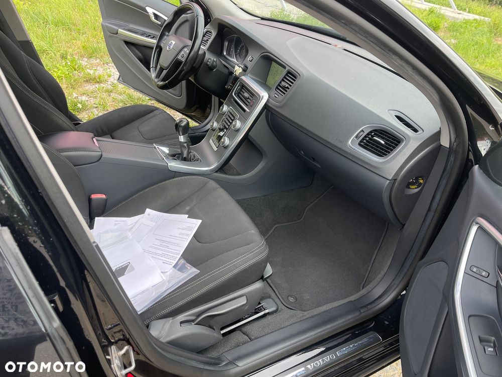 Volvo V60 D4 Edition - 15