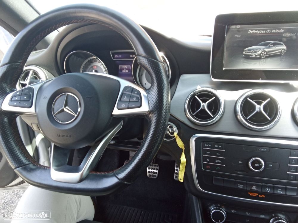 Mercedes-Benz CLA 180 d Shooting Brake AMG Line - 18