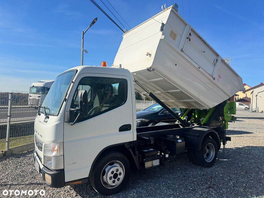 Mitsubishi Fuso - 1