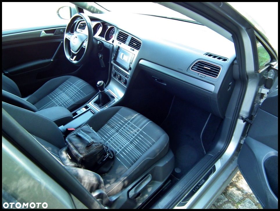 Volkswagen Golf Variant 2.0 TDI BlueMotion Technology Lounge - 14