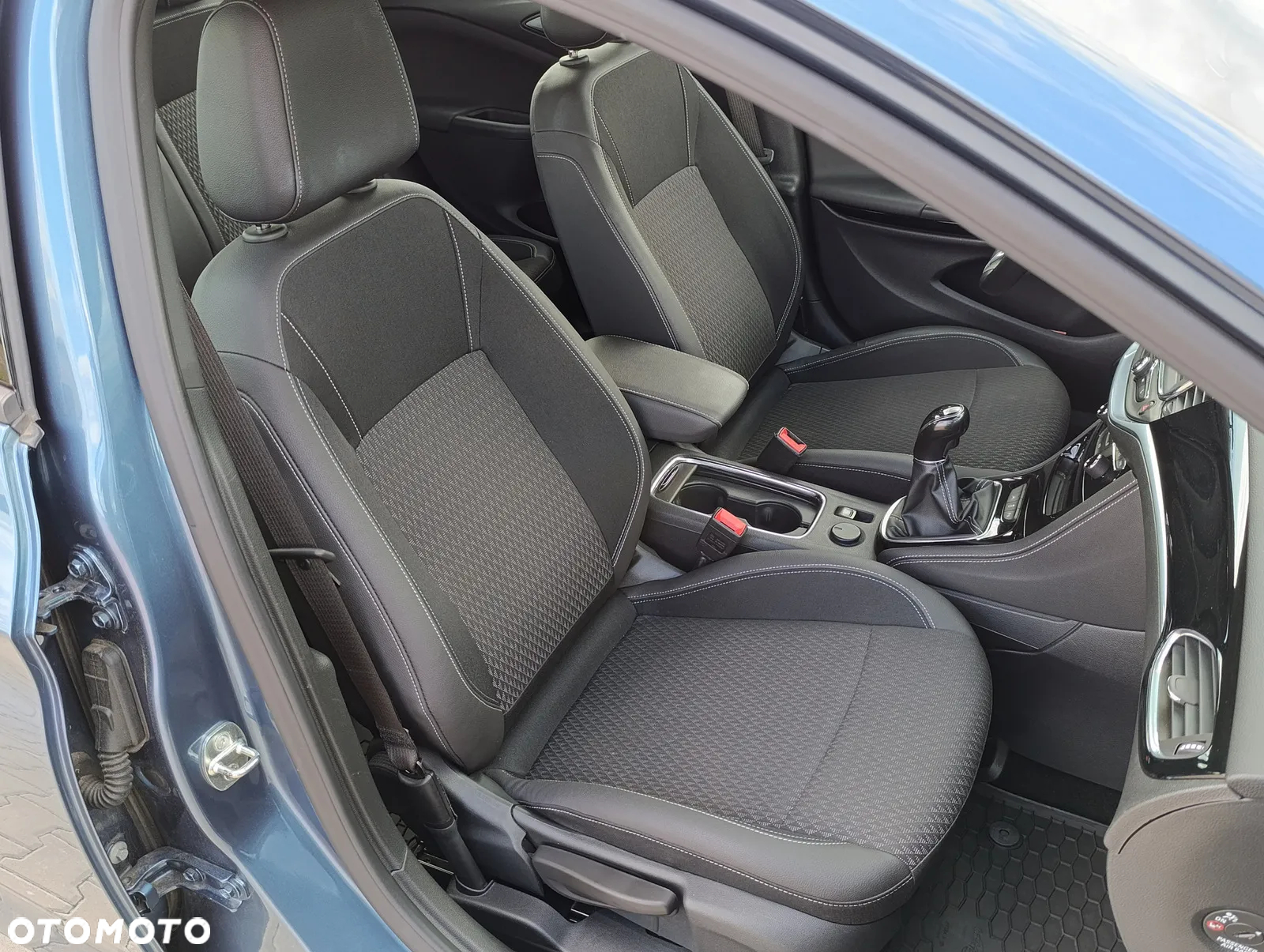 Opel Astra V 1.6 CDTI Dynamic - 30