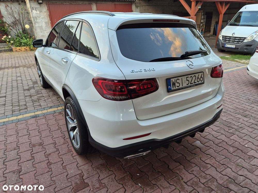 Mercedes-Benz GLC - 4