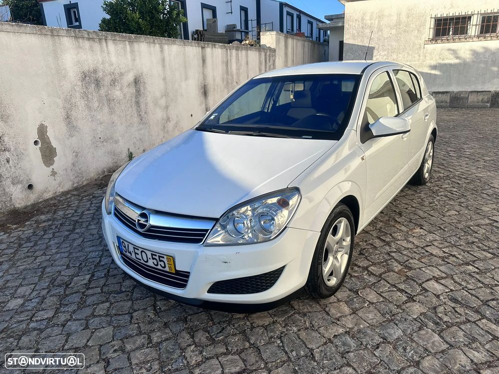 Opel Astra 1.3 CDTI Enjoy - 2