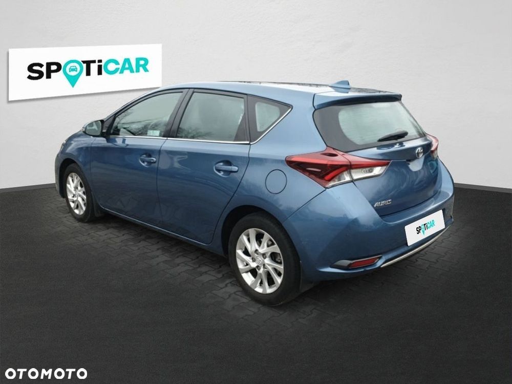Toyota Auris 1.6 Premium - 8