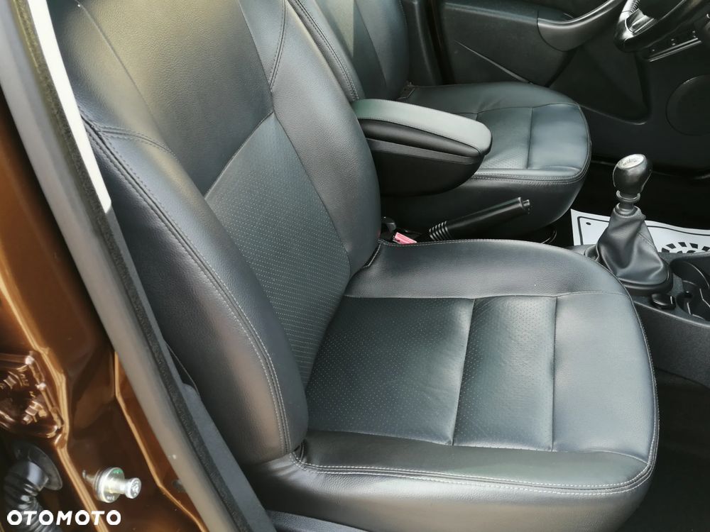 Dacia Duster 1.2 TCe Laureate - 28