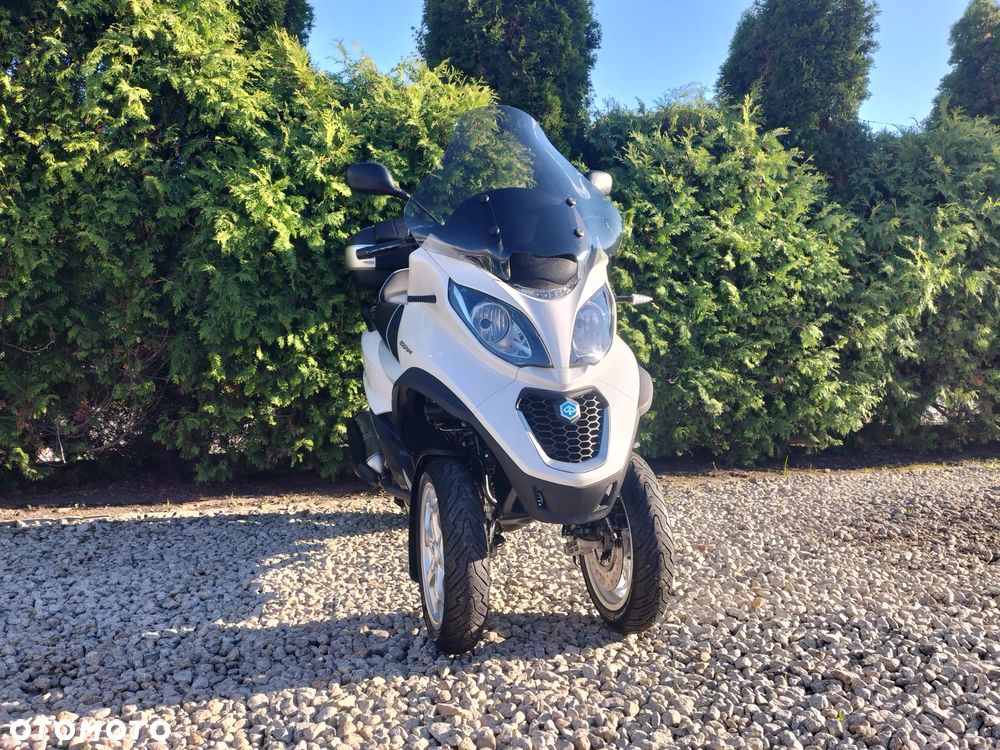 Piaggio MP-3 - 5