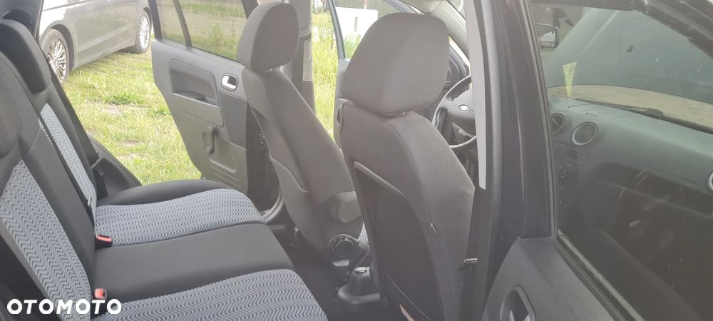 Ford Fusion - 3