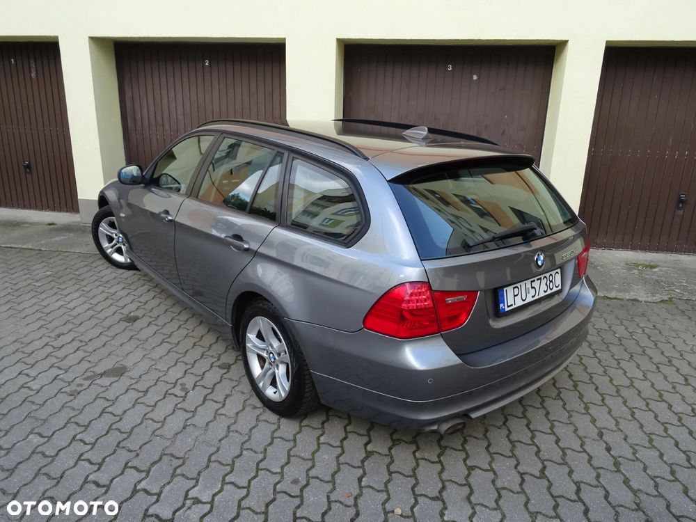 BMW Seria 3 320d xDrive DPF Touring Edition Fleet Lifestyle - 4