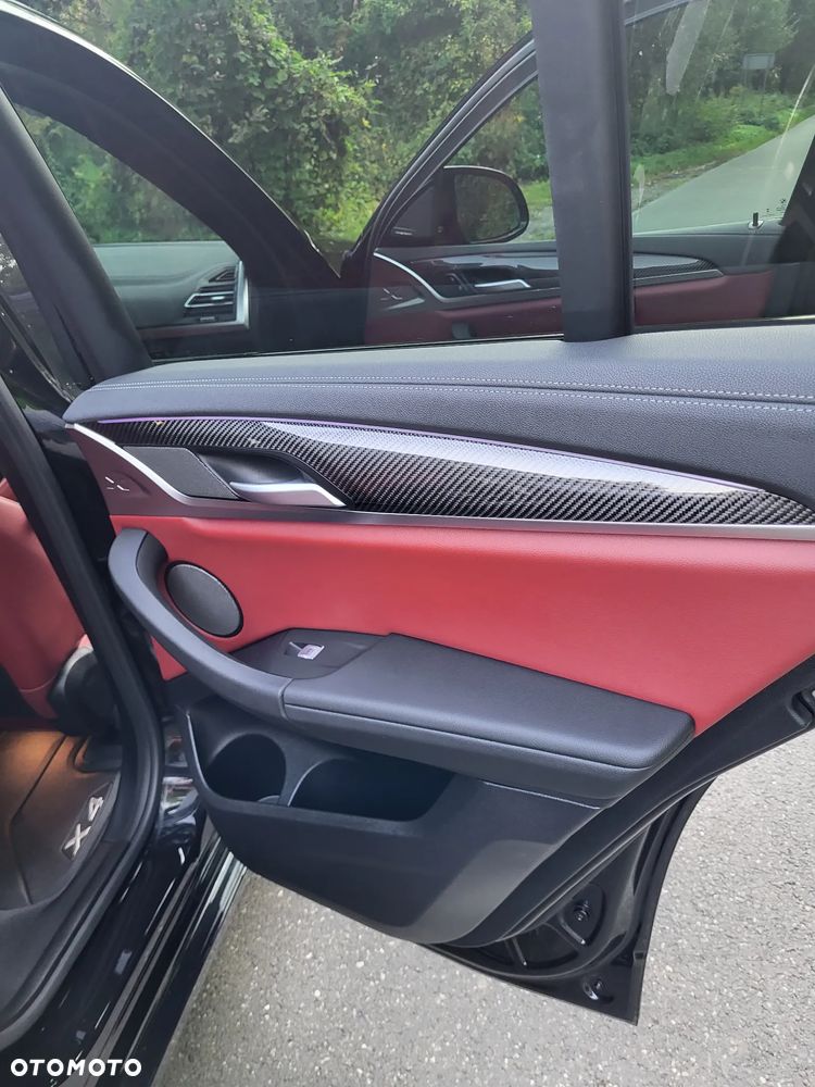 BMW X4 xM40i mHEV - 31