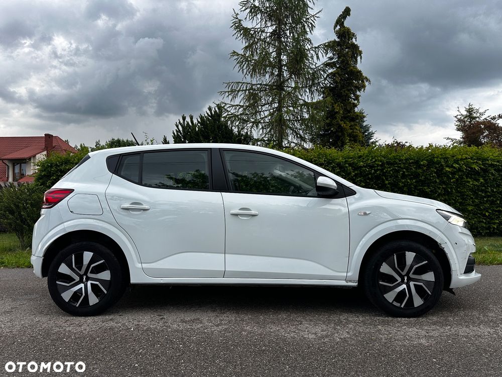 Dacia Sandero - 8