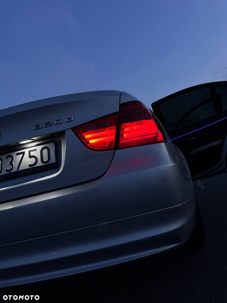 BMW Seria 3 320d DPF - 10