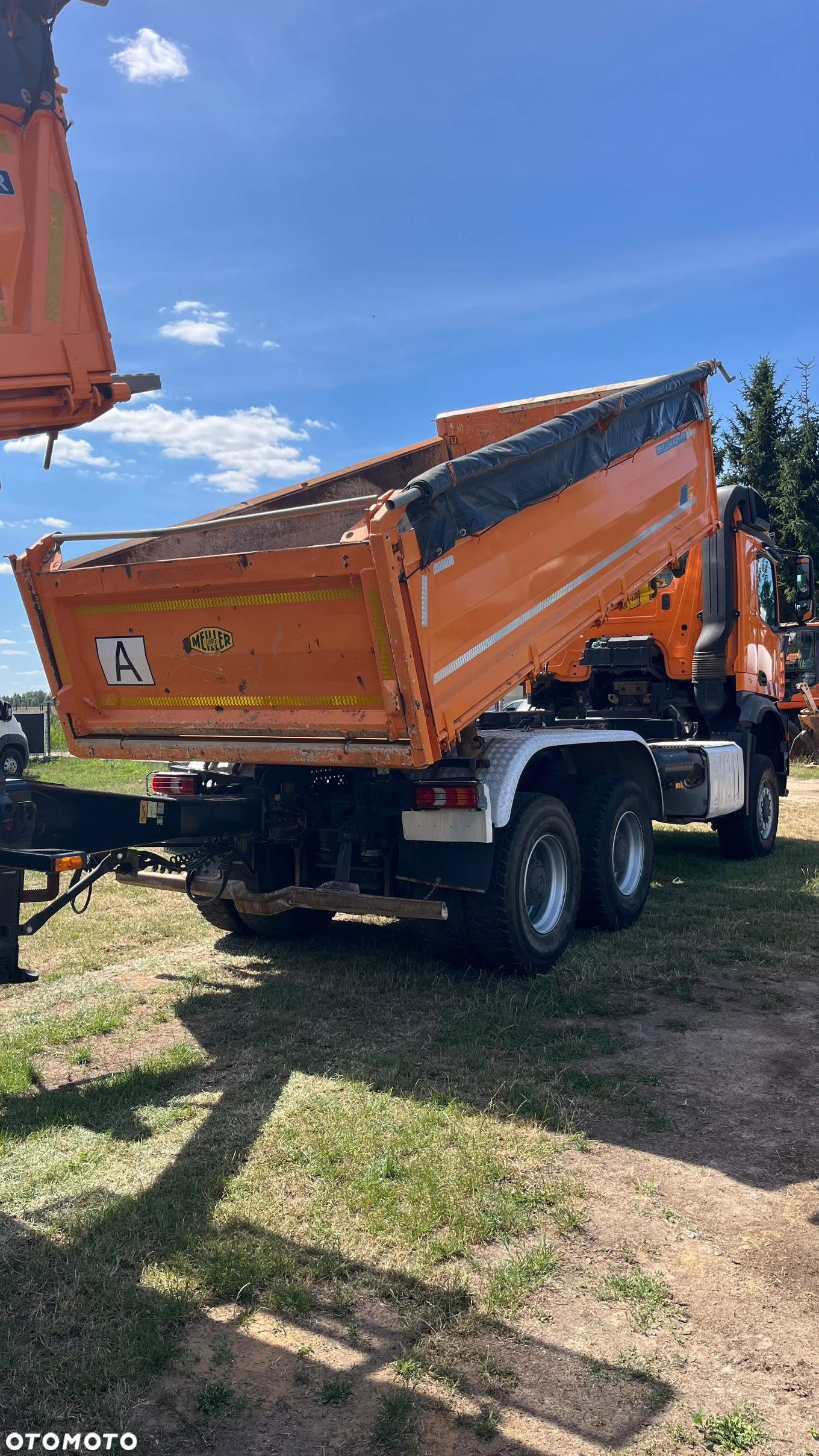 Mercedes-Benz Arocs 3345 6x6 Wywrotka Meiller Kipper + Przyczepa Meiller Kipper (nie 6x4, 8x8, 8x4, 6x2) z Niemiec. Silnik 13l, Hydraulika, nie hydroburta 6x6 Arocs Actros 3345 wywrotka Meiller Duży Silnik Reduktor Napędy na Wał - 6