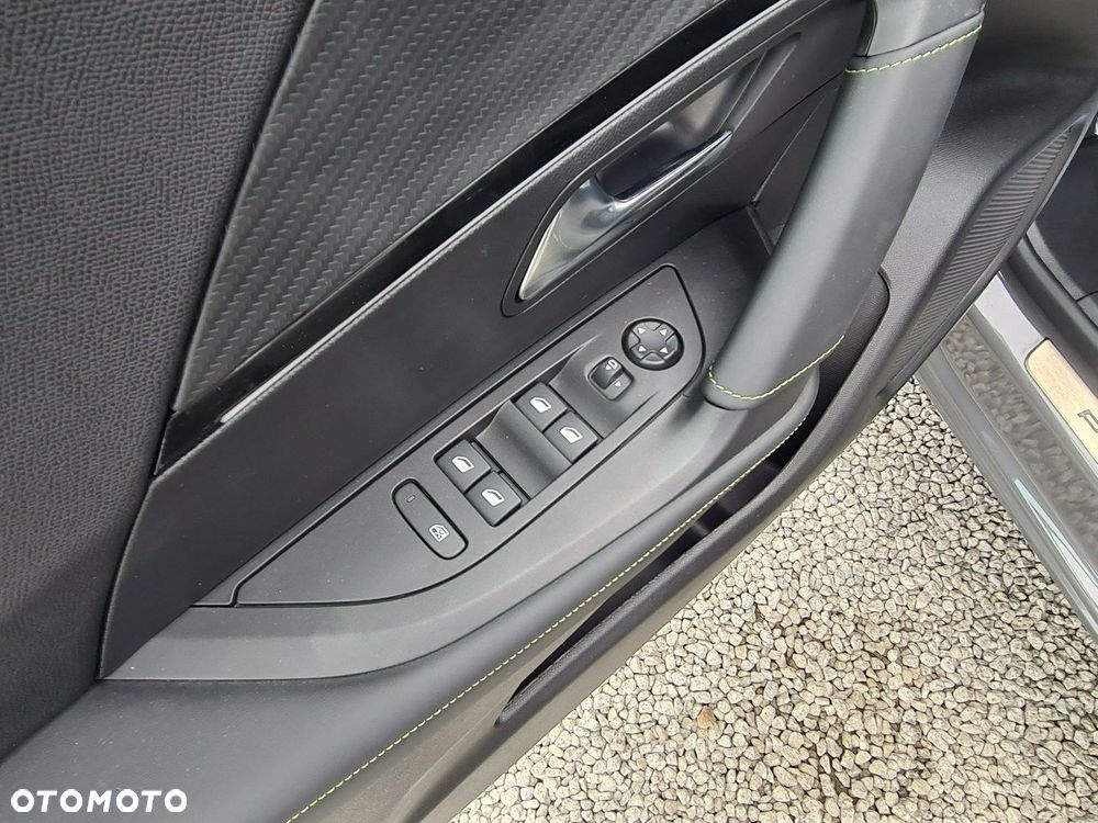 Peugeot 2008 PureTech 130 GT S&S EAT8 - 34