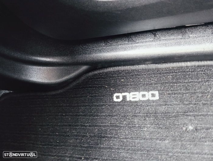 Fiat DOBLO CARGO1.3 MJ EASY 3Lugares - 42