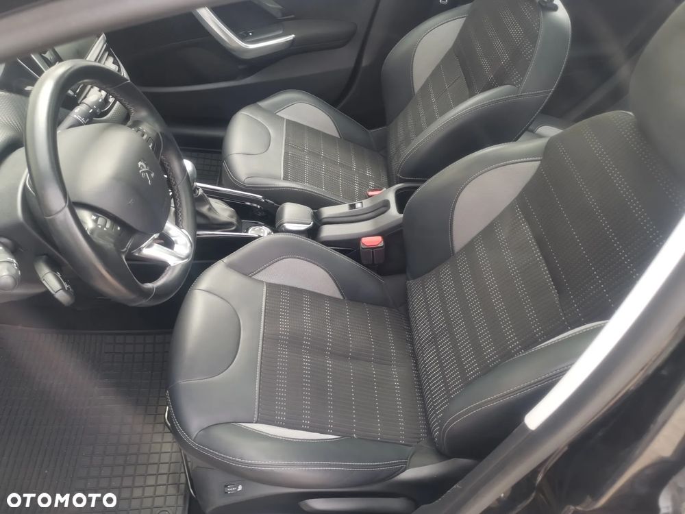 Peugeot 2008 BlueHDi FAP 120 STOP & START Allure - 10