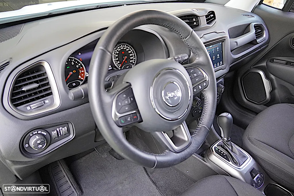 Jeep Renegade 1.3 T Limited DCT - 26