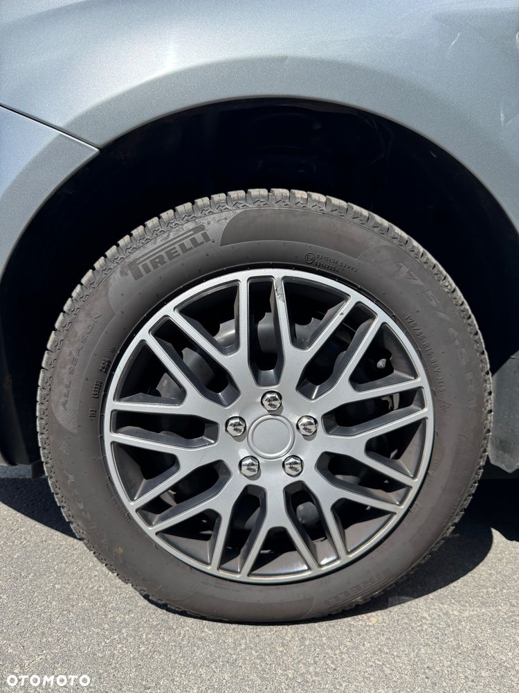 Fiat Grande Punto - 32