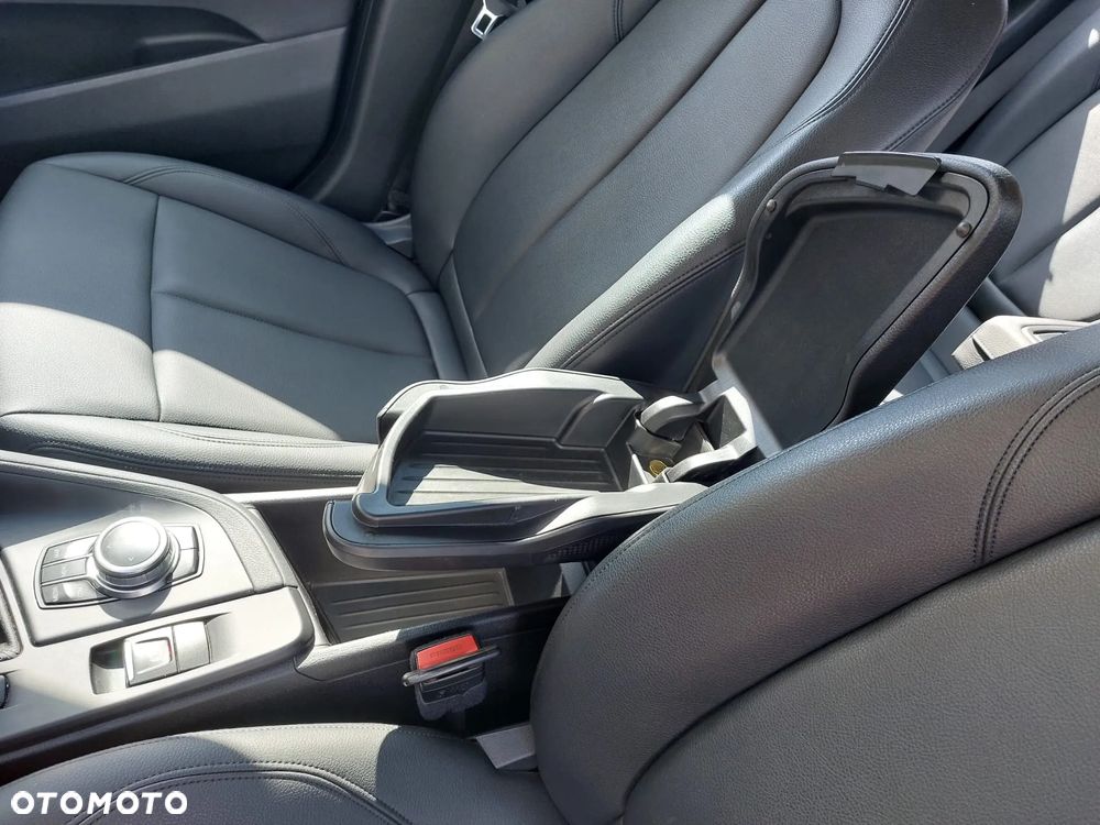 BMW X1 sDrive18i Advantage - 19