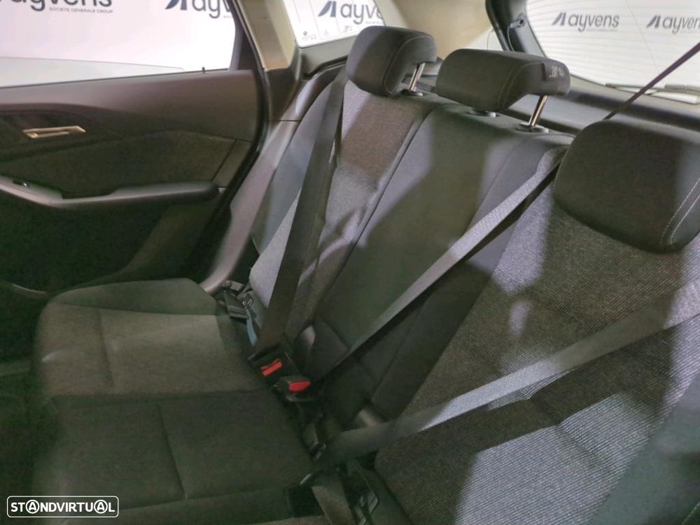 BMW 225xe Active Tourer e xDrive - 8