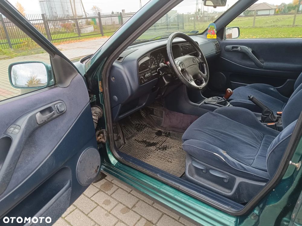 Volkswagen Passat - 9