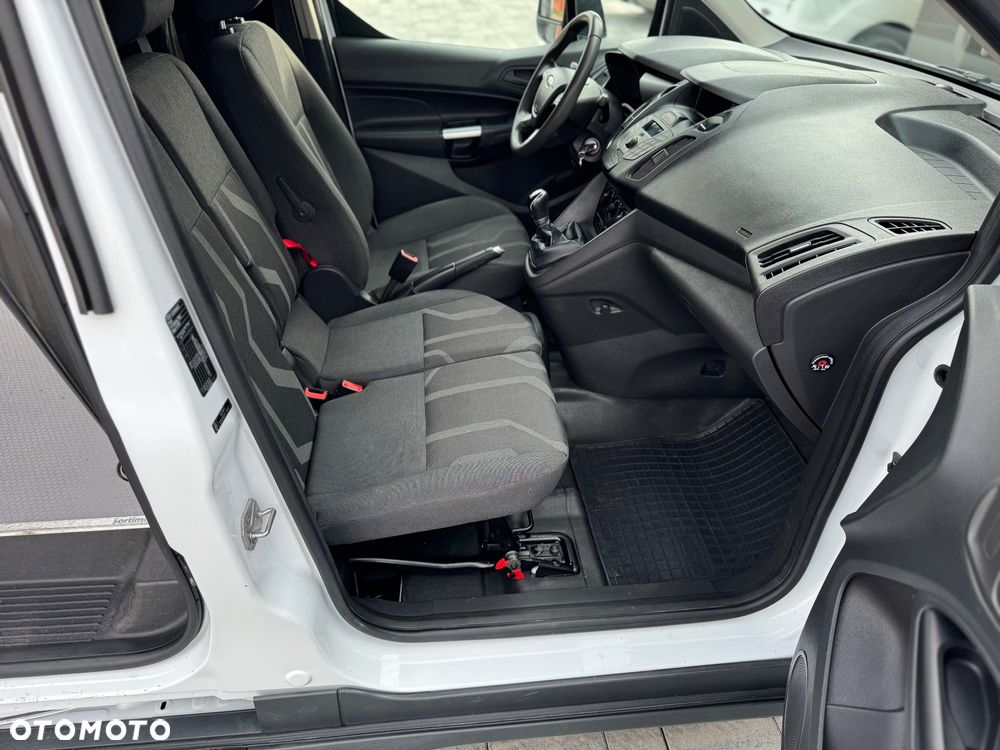 Ford Transit Connect - 11